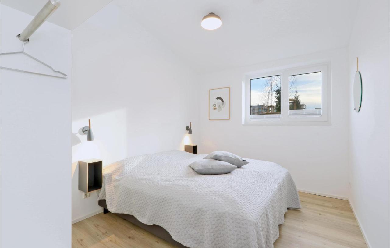 Stunning Home In Lembruch-Duemmer See With Wifi Bagian luar foto