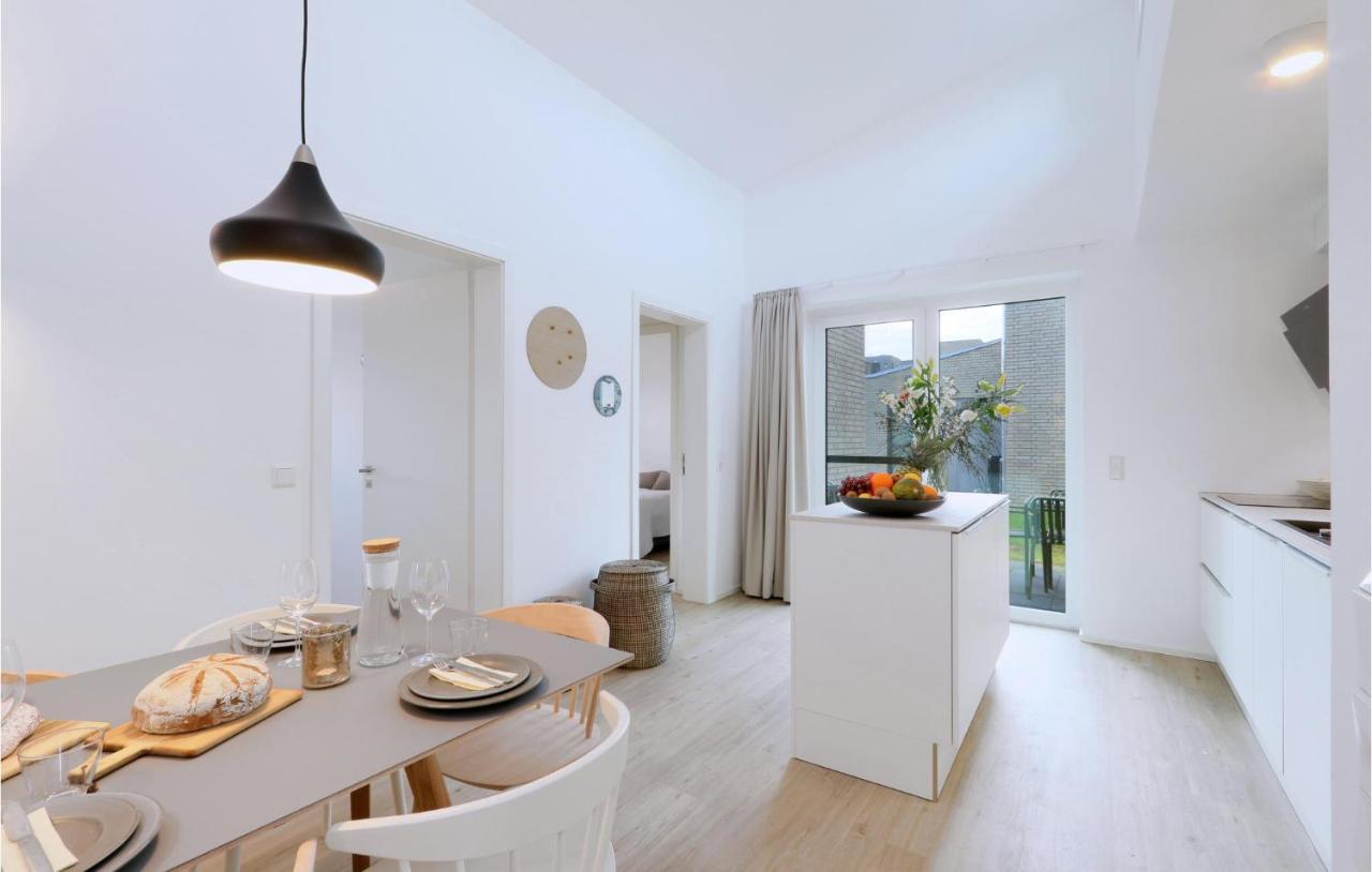 Stunning Home In Lembruch-Duemmer See With Wifi Bagian luar foto