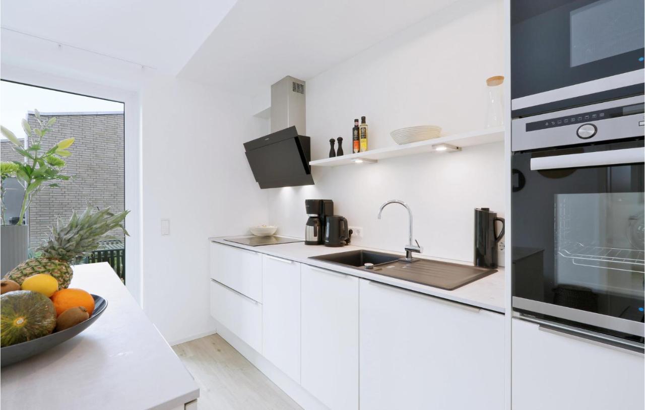 Stunning Home In Lembruch-Duemmer See With Wifi Bagian luar foto