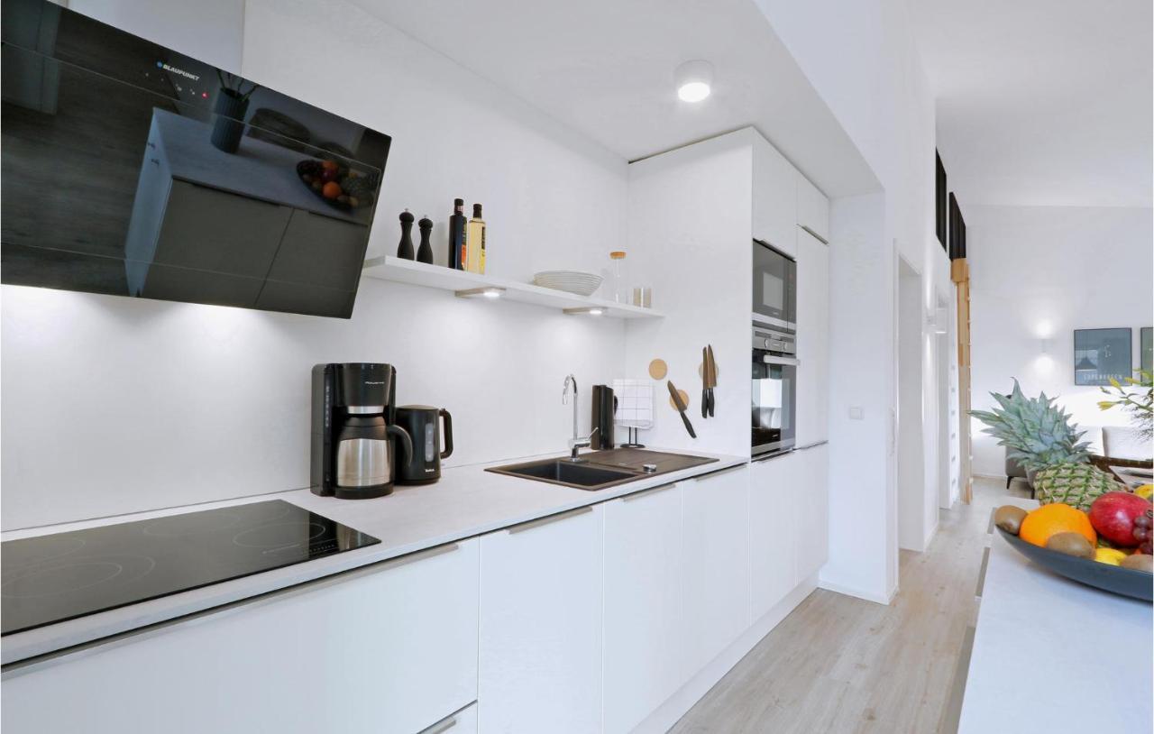 Stunning Home In Lembruch-Duemmer See With Wifi Bagian luar foto